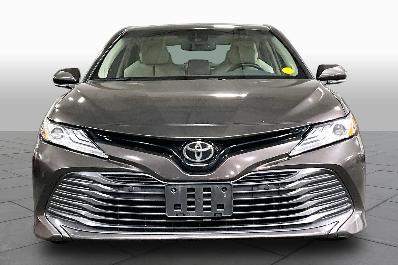 Certified Used 2018 Brown Stone Toyota XLE image 4