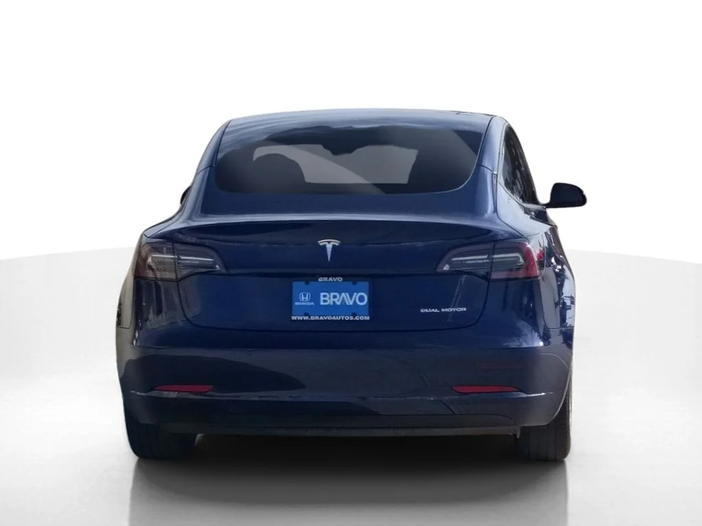 Used 2022 Blue Tesla Long Range image 7