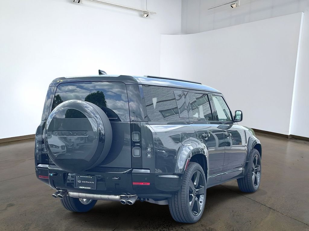 New 2026 Carpathian Grey Land Rover V8 image 4