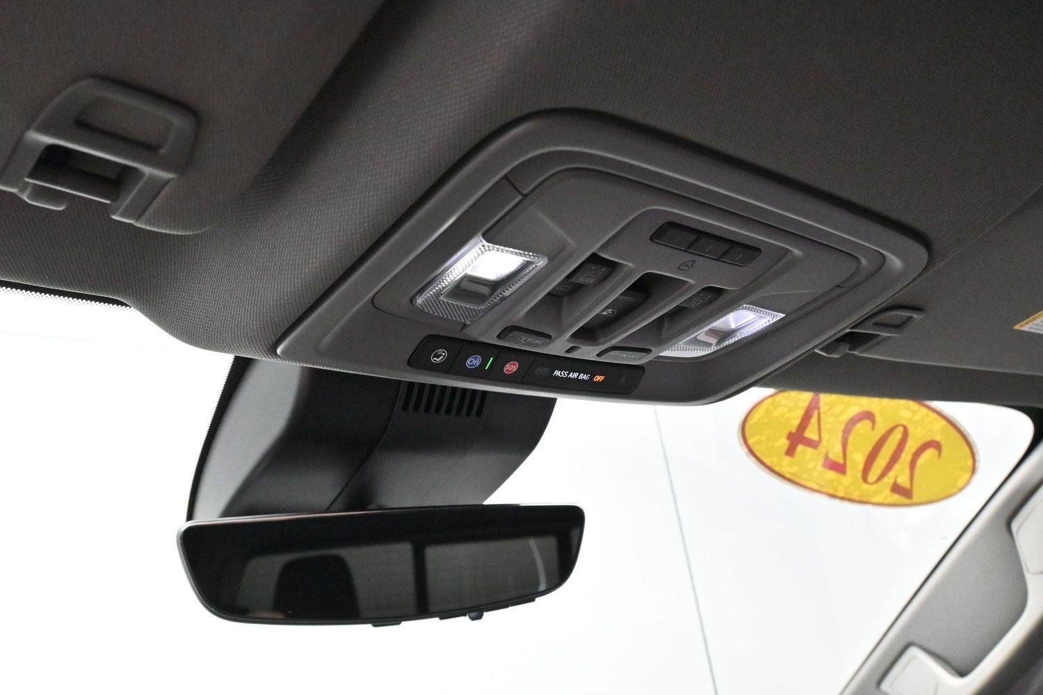 Used 2024 Sterling Metallic GMC Denali image 29