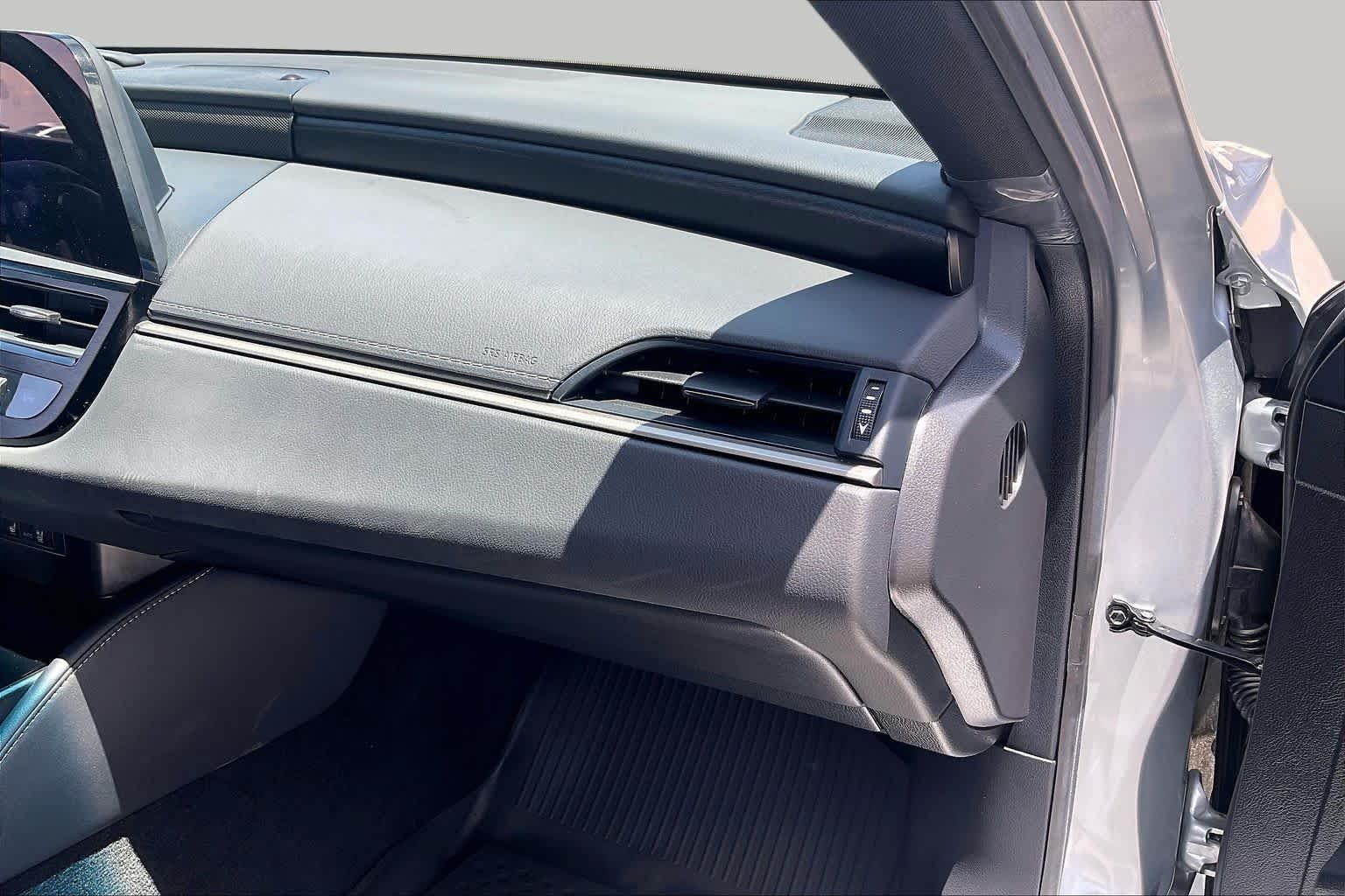 Used 2025 Iridium Lexus  image 17