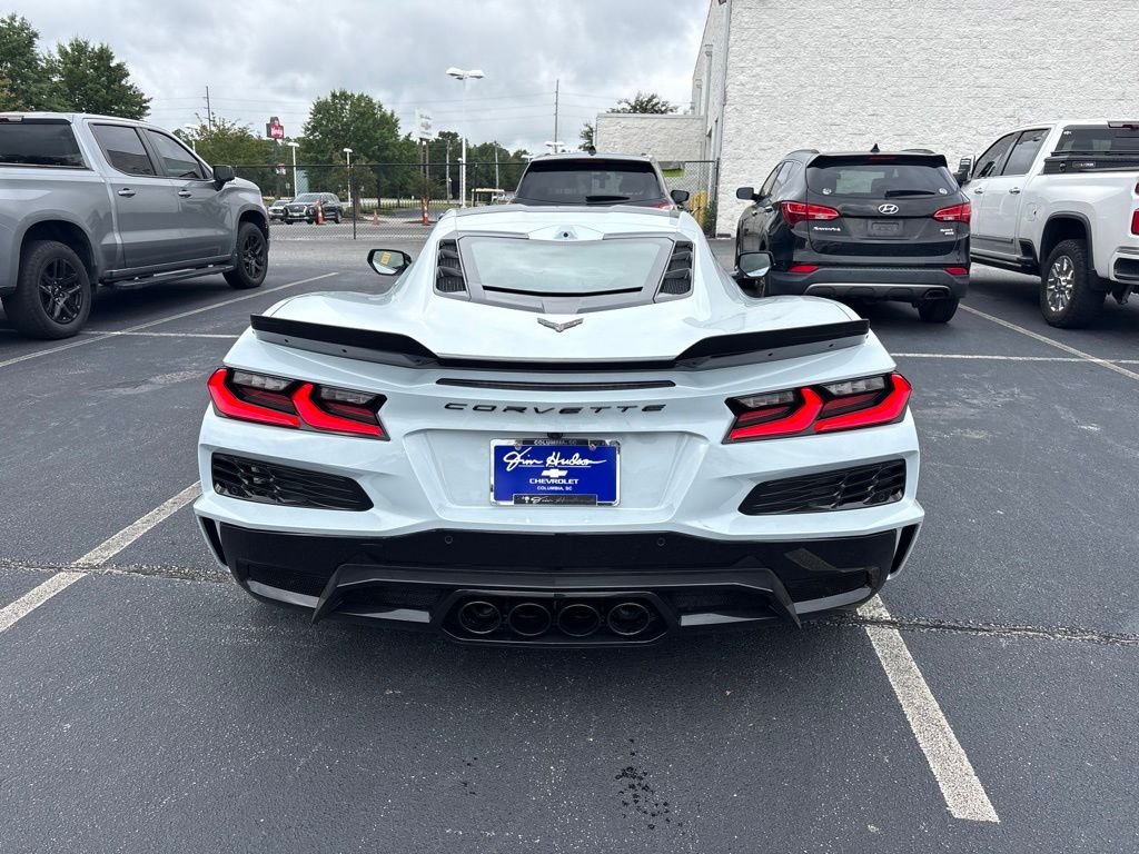 Used 2024 Gray Chevrolet Z06 image 4