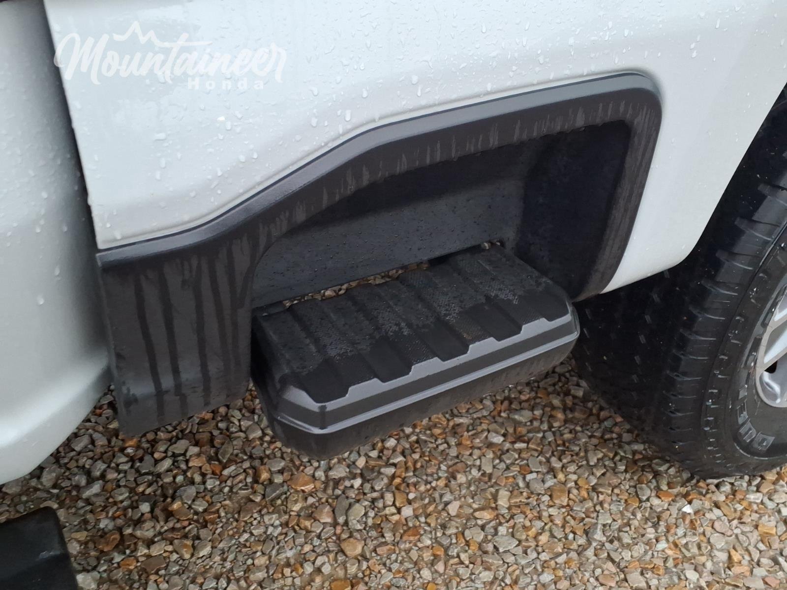 Used 2026 Avalanche Gray Ford LARIAT image 11