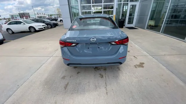 2025 Nissan Sentra SV - Photo 9