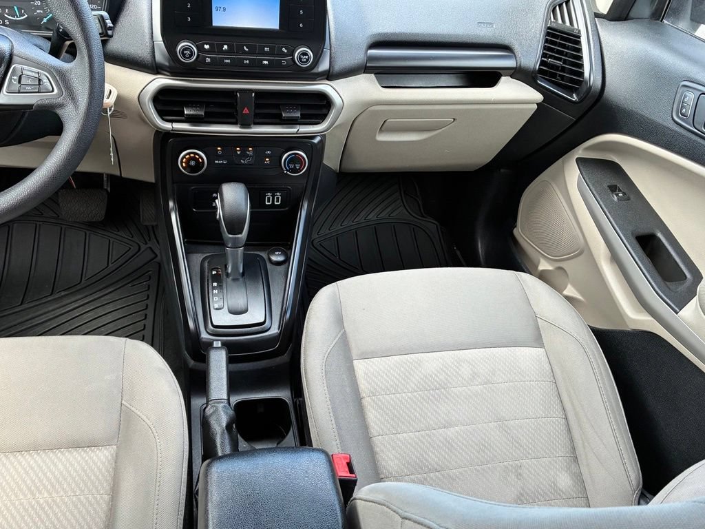 Used 2020  Ford S image 10