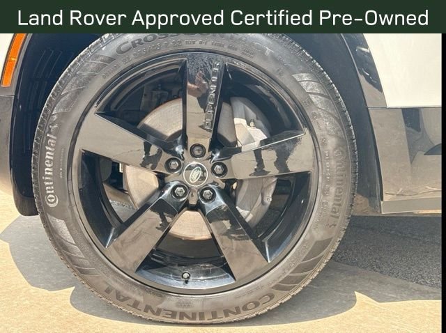 Certified Used 2025 Fuji White Land Rover X-Dynamic SE image 10