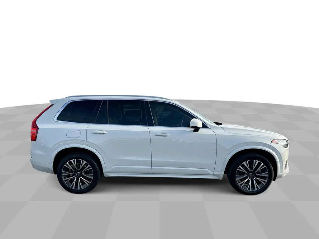 Used 2021 White Volvo T5 Momentum image 24