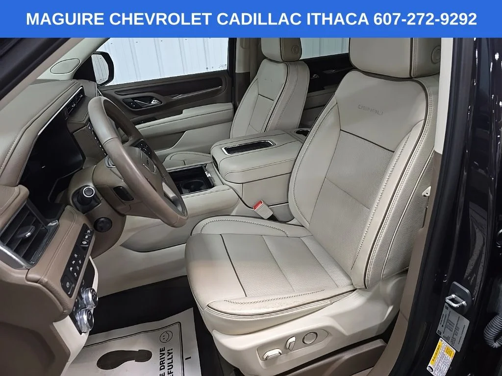 Used 2023 Silver GMC Denali image 31