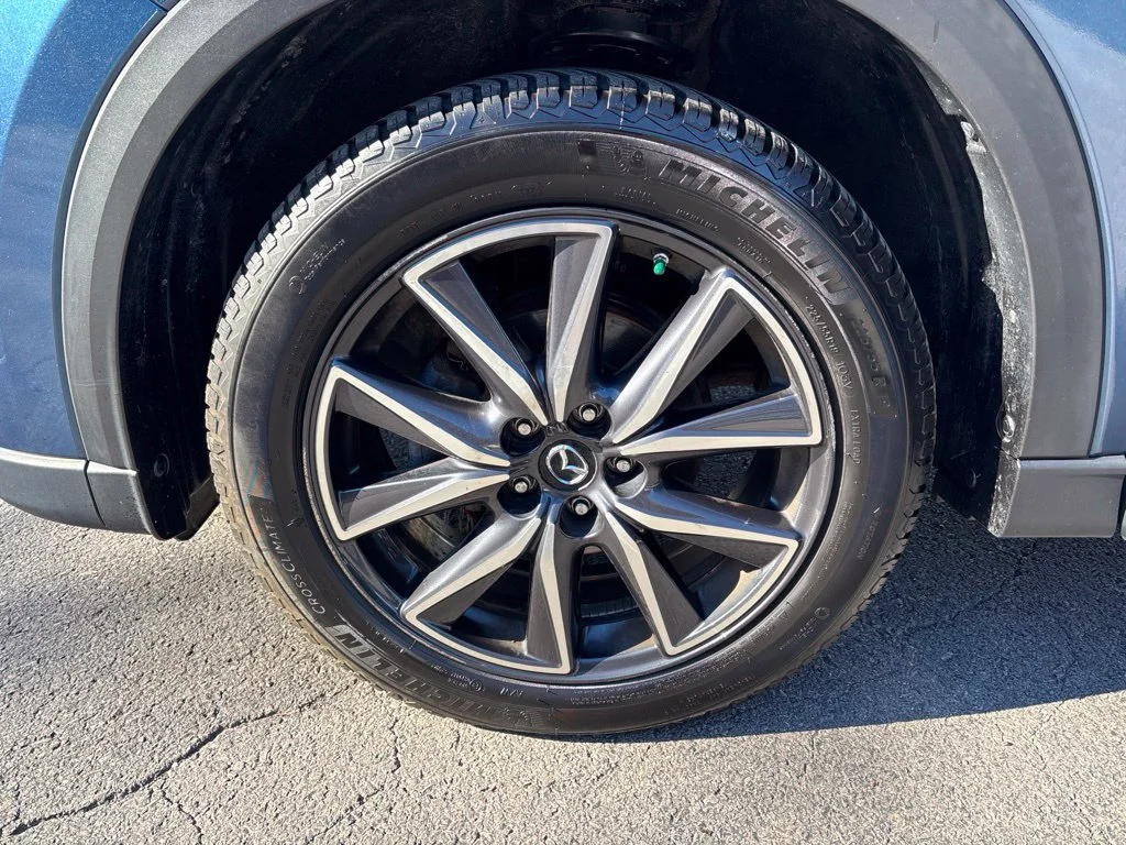 Used 2018 Blue Mazda Touring image 11