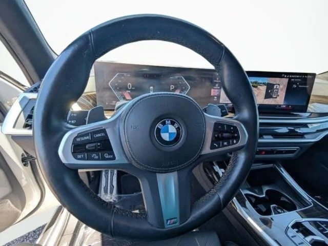 Used 2023 White BMW xDrive40i image 22