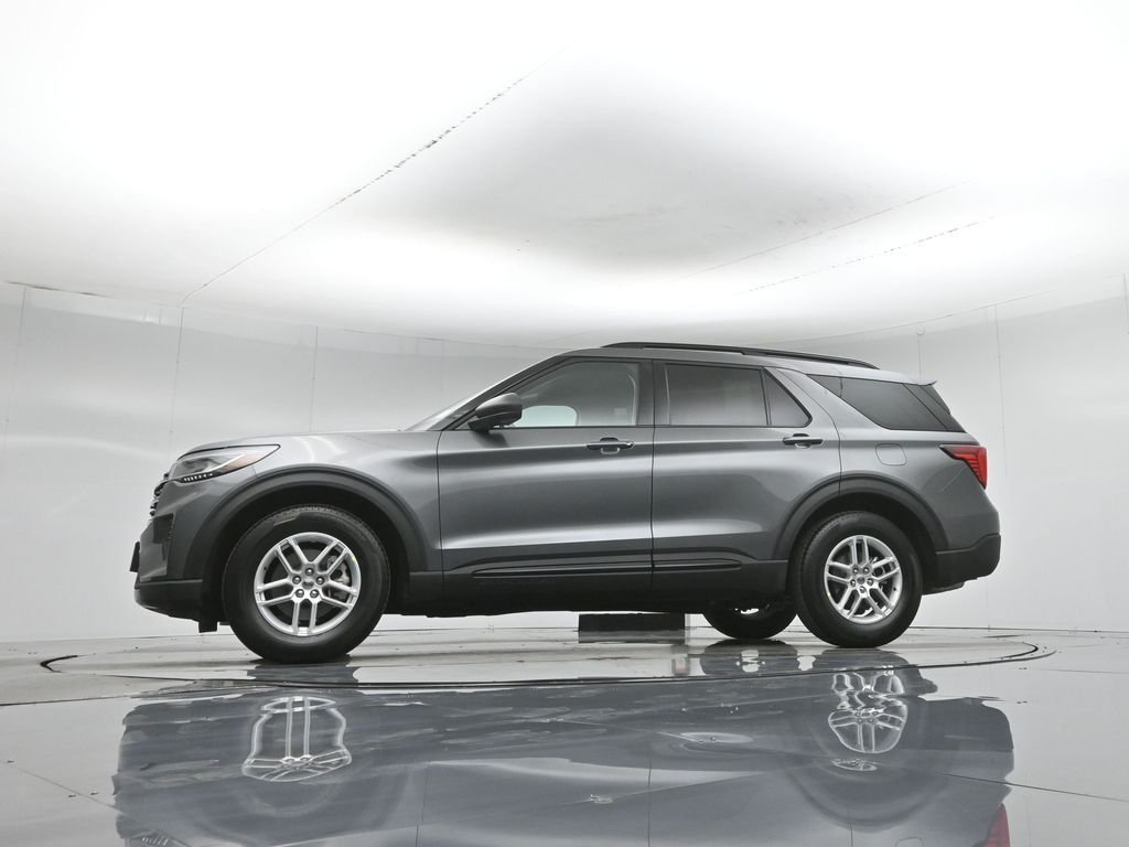 New 2026 Carbonized Gray Metallic Ford Active image 51