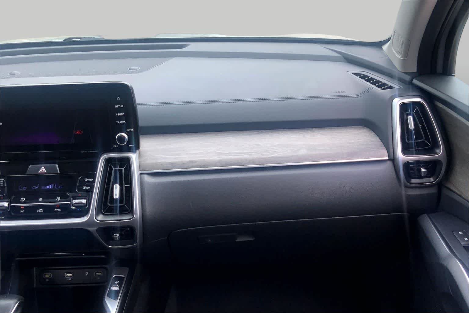 Certified Used 2022 Wolf Gray Kia EX image 18