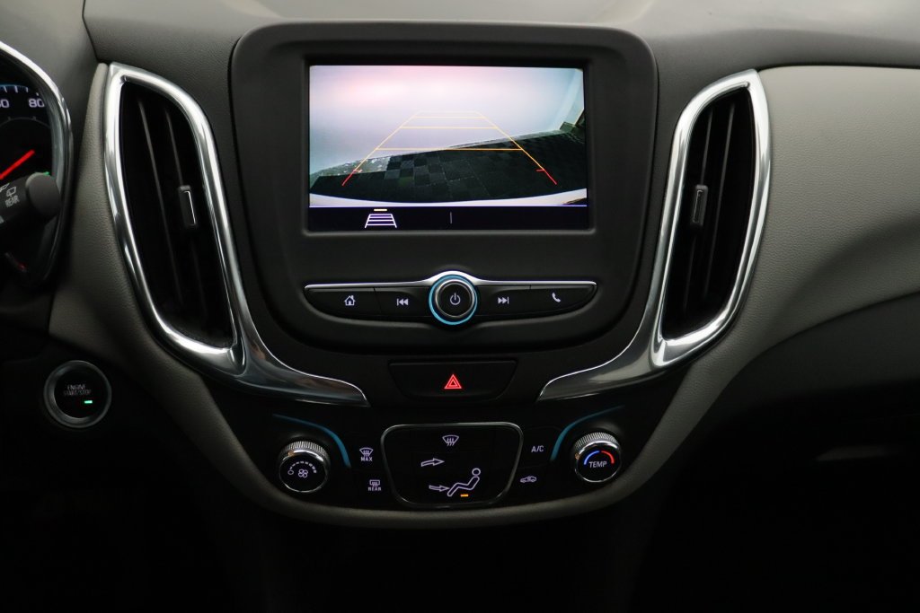 2020 Chevrolet Equinox LS - Photo 25