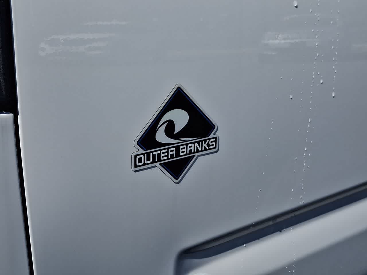 Used 2026 Oxford White Clearcoat Ford Outer Banks image 29