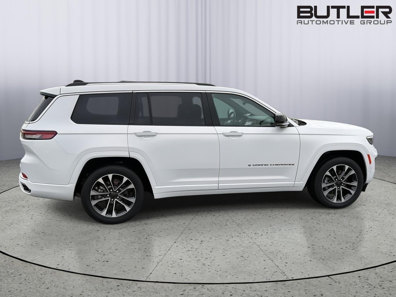 Used 2023 Bright White Clearcoat Jeep Overland image 7