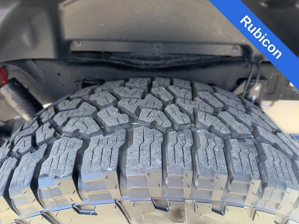 Used 2024 White Jeep Rubicon image 31