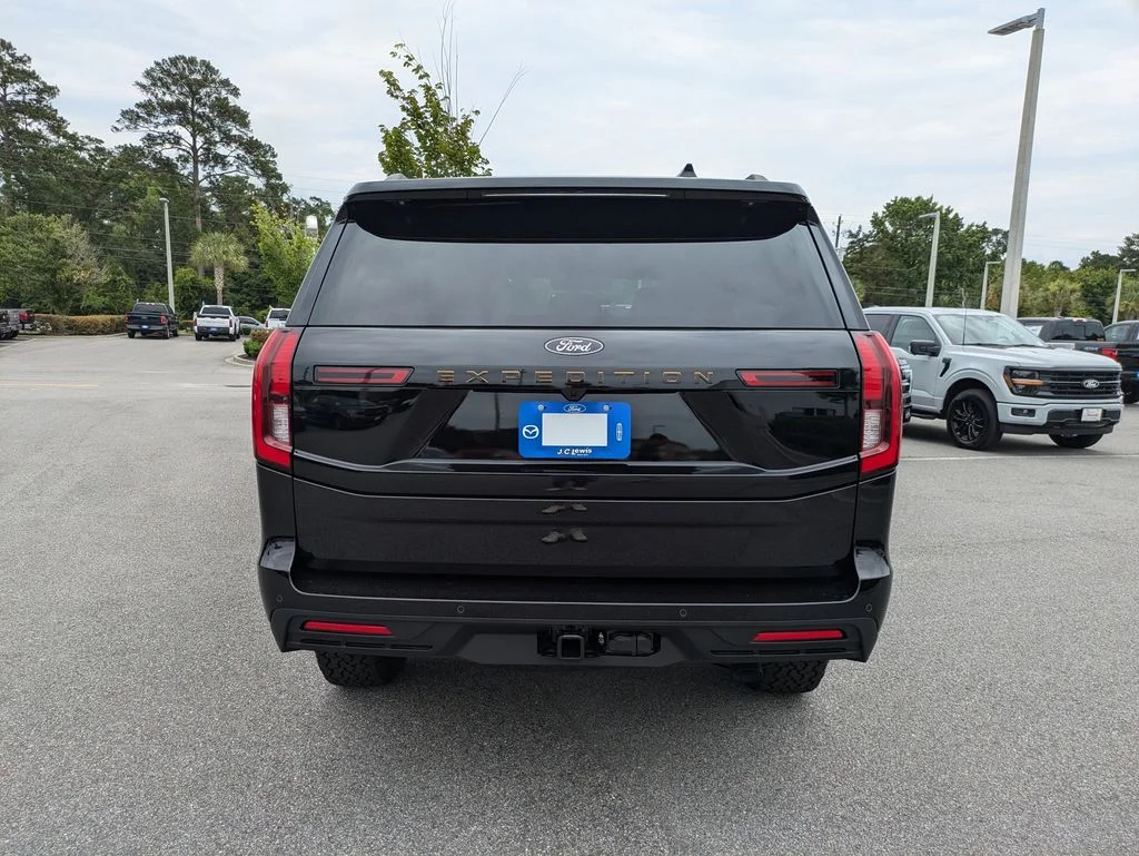 New 2026 Agate Black Metallic Ford Tremor image 6