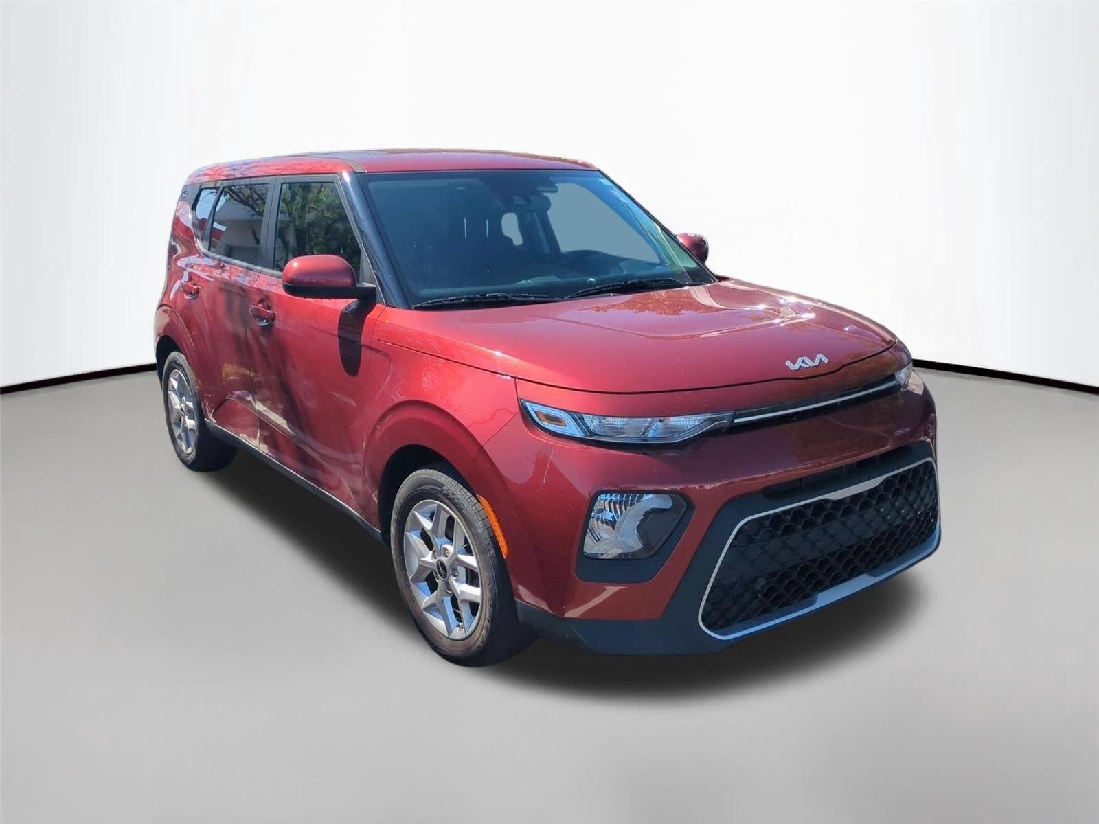 Used 2022 Mars Orange Kia LX image 3