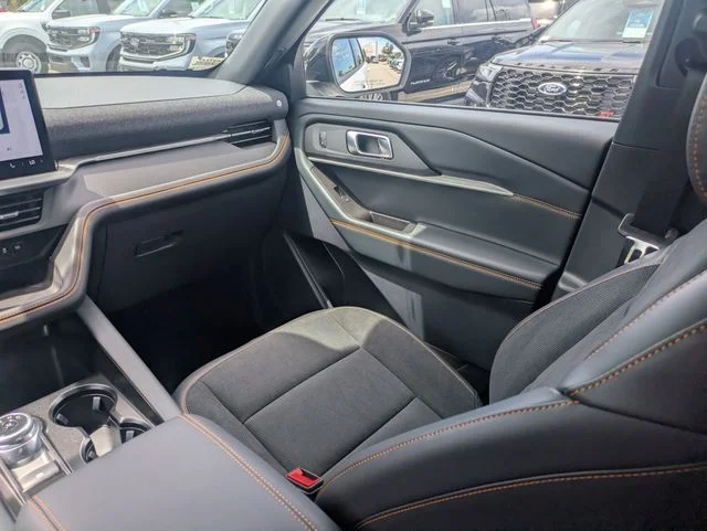 New 2026 Star White Metallic Tri-Coat Ford Tremor® image 17