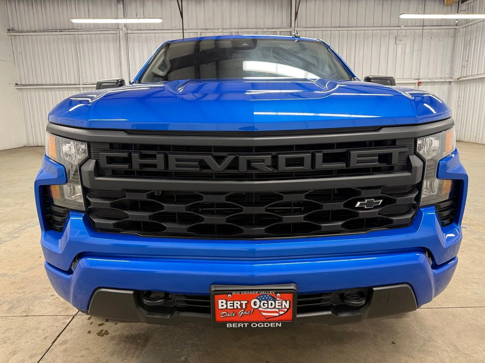 Used 2025 Blue Chevrolet Custom image 3