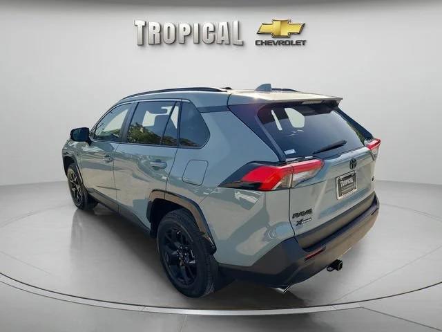 Used 2023 Green Toyota XLE image 3