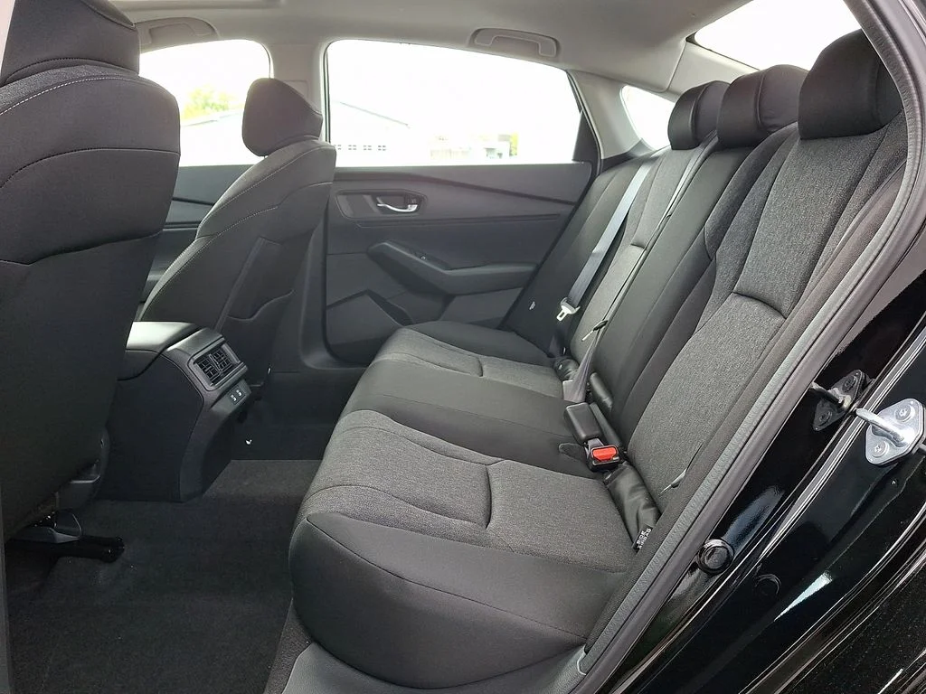 New 2026 Black Honda SE image 6