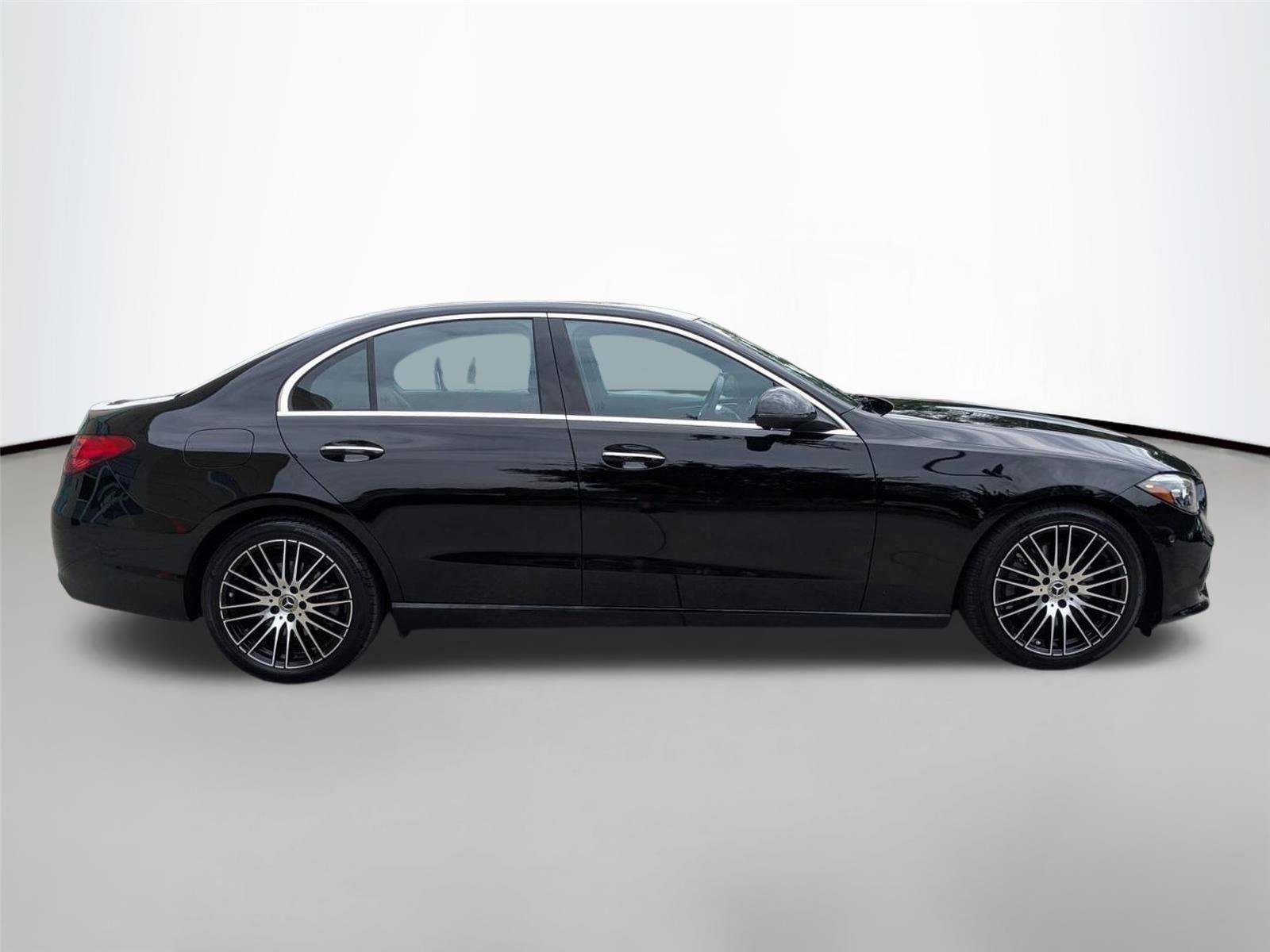 Used 2025 BLACK Mercedes-Benz C 300 image 4