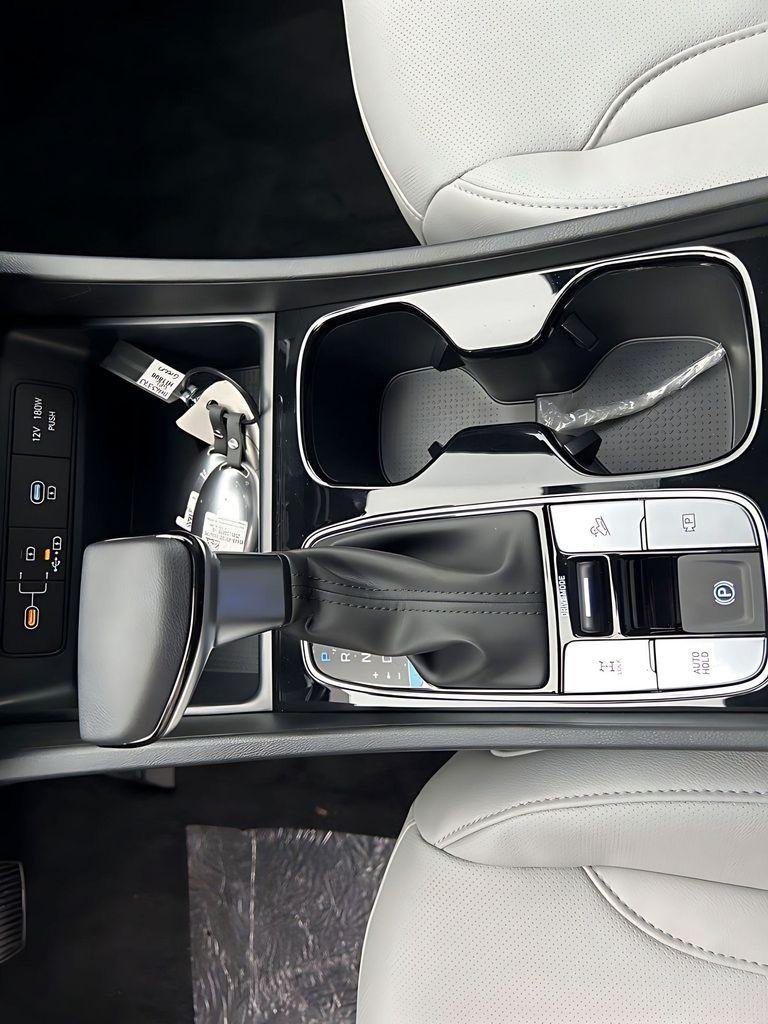 New 2026 Green Hyundai SEL AWD image 18
