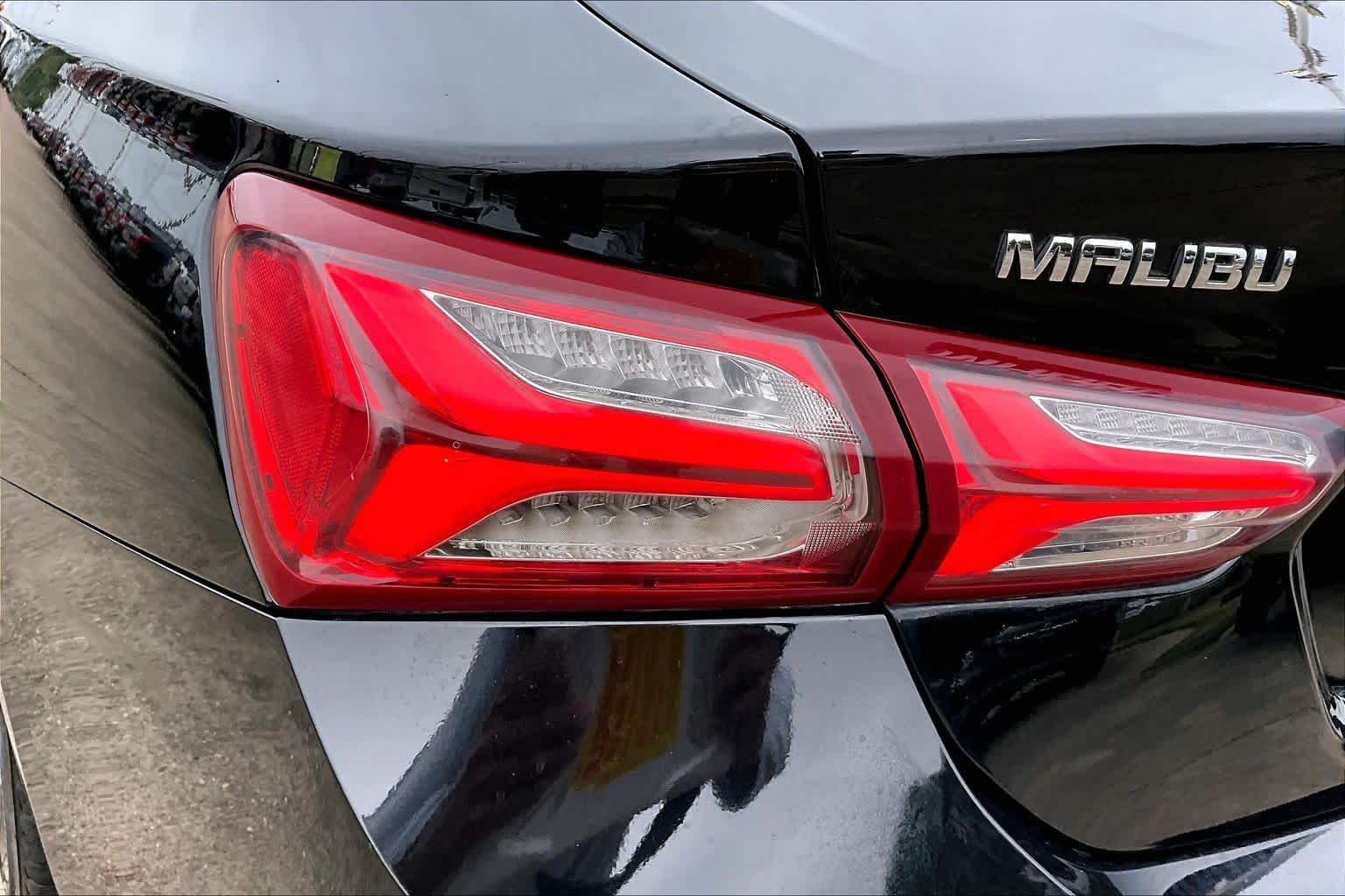 Used 2020 Mosaic Black Metallic Chevrolet LT image 28