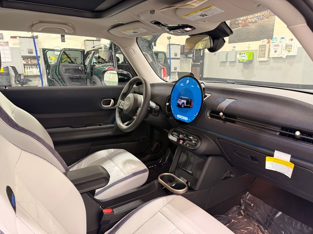 2025 MINI Hardtop 2 Door Base - Photo 22
