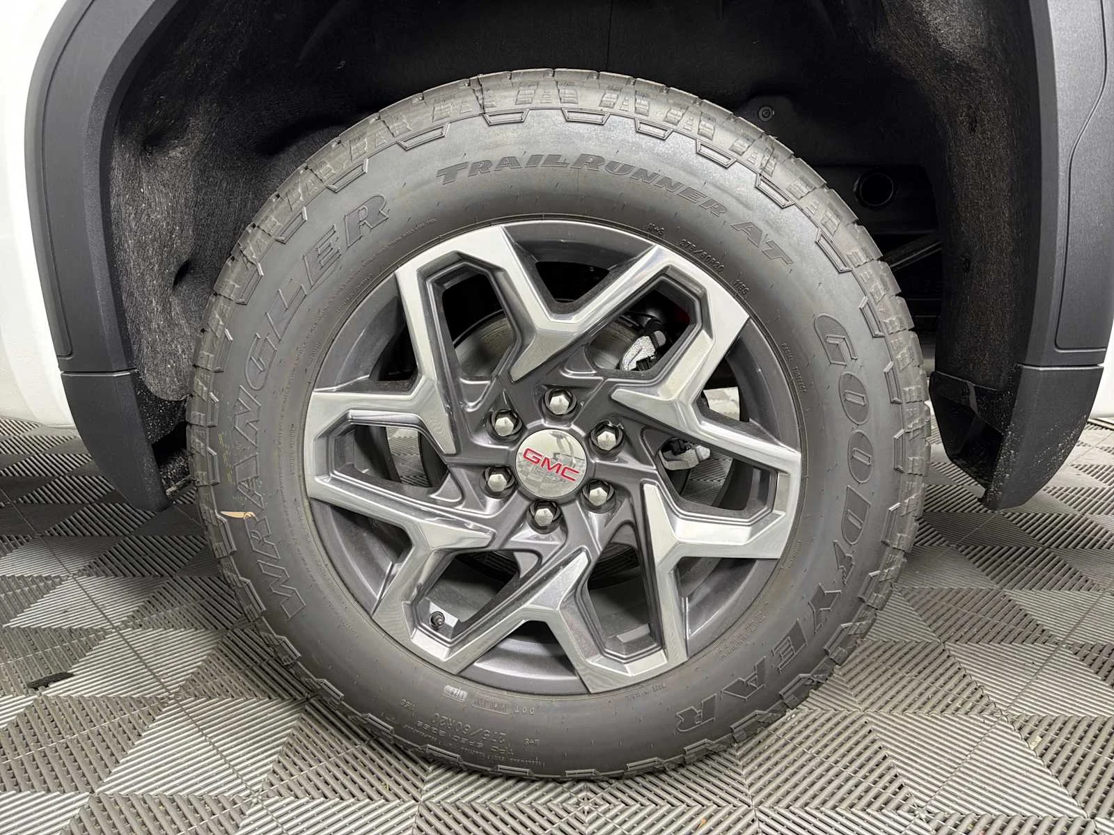 New 2026 Summit White GMC SLT image 17