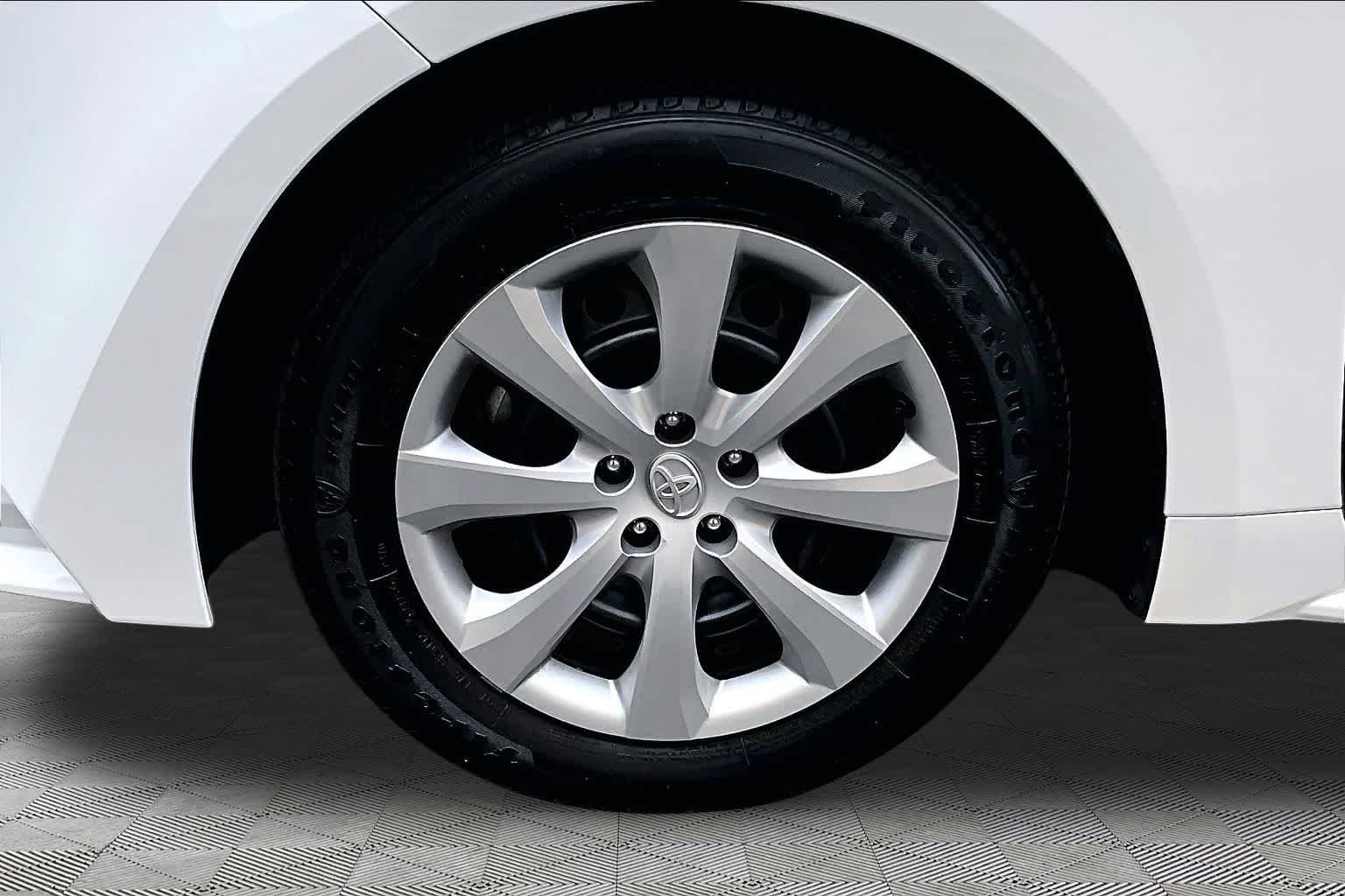Used 2026 Ice Cap Toyota LE image 11