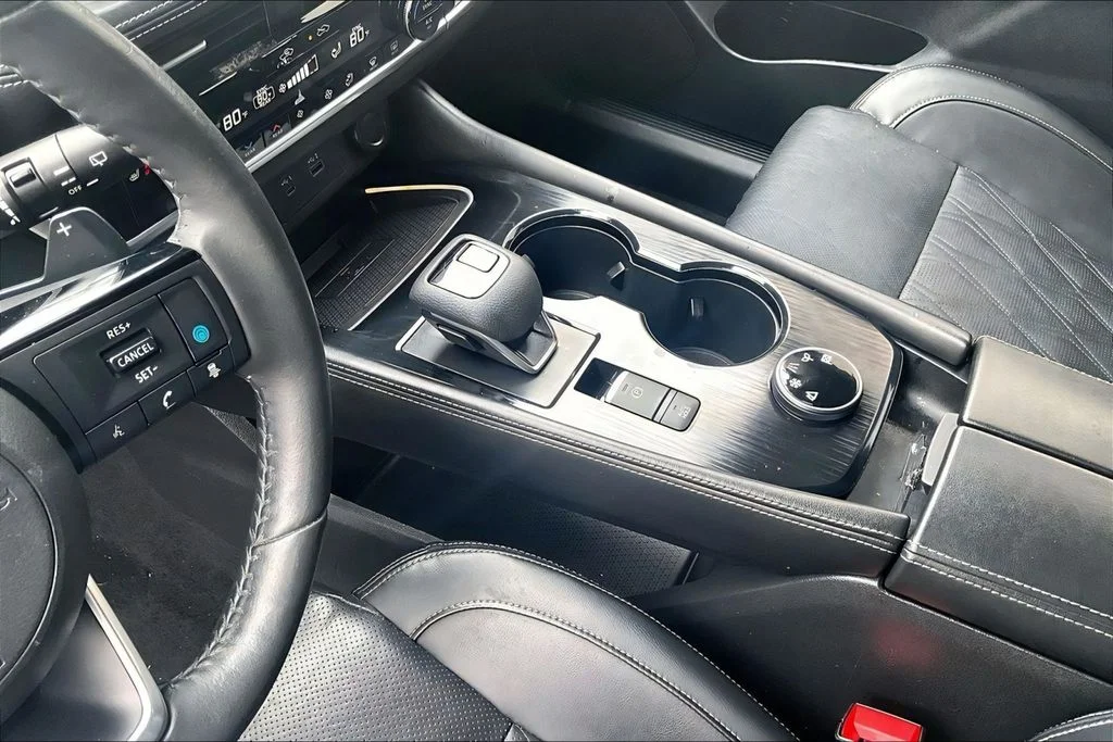 Certified Used 2021 Blue / Black Nissan Platinum image 14