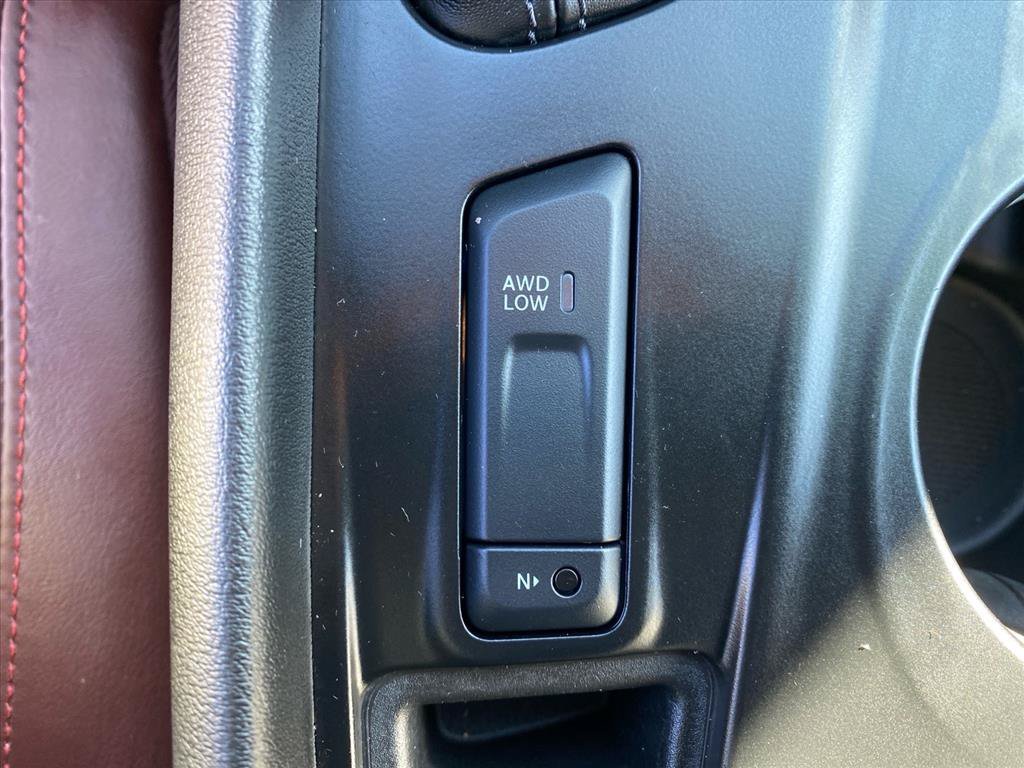 Used 2025 DB Black Clearcoat Dodge R/T Premium image 13