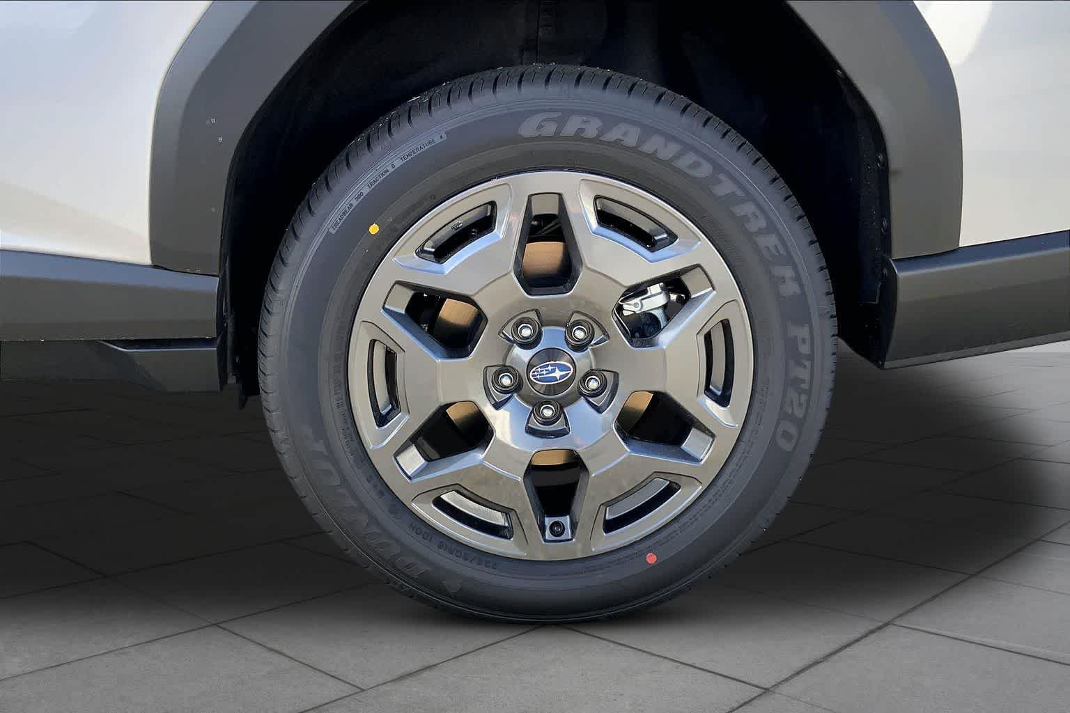 New 2026 ICE SILVER METALLIC Subaru Premium image 11