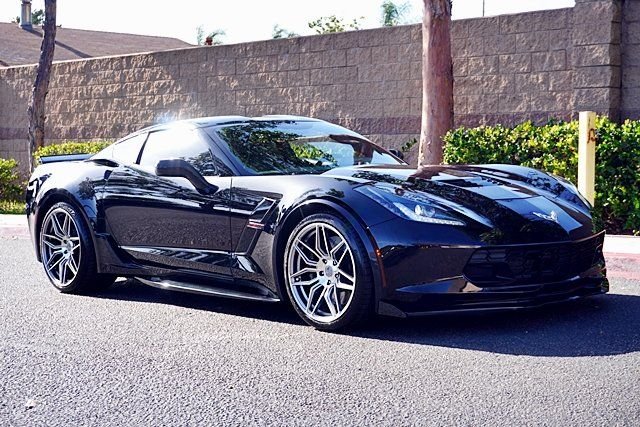 Used 2019 Black Chevrolet Grand Sport image 5