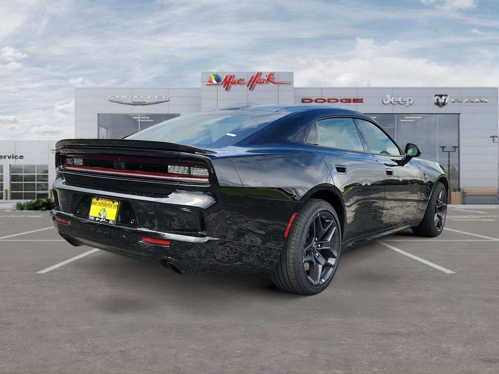 New 2026 Diamond Black Crystal Pearlcoat Dodge Scat Pack image 5