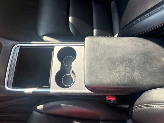 Used 2021  Tesla Performance image 16