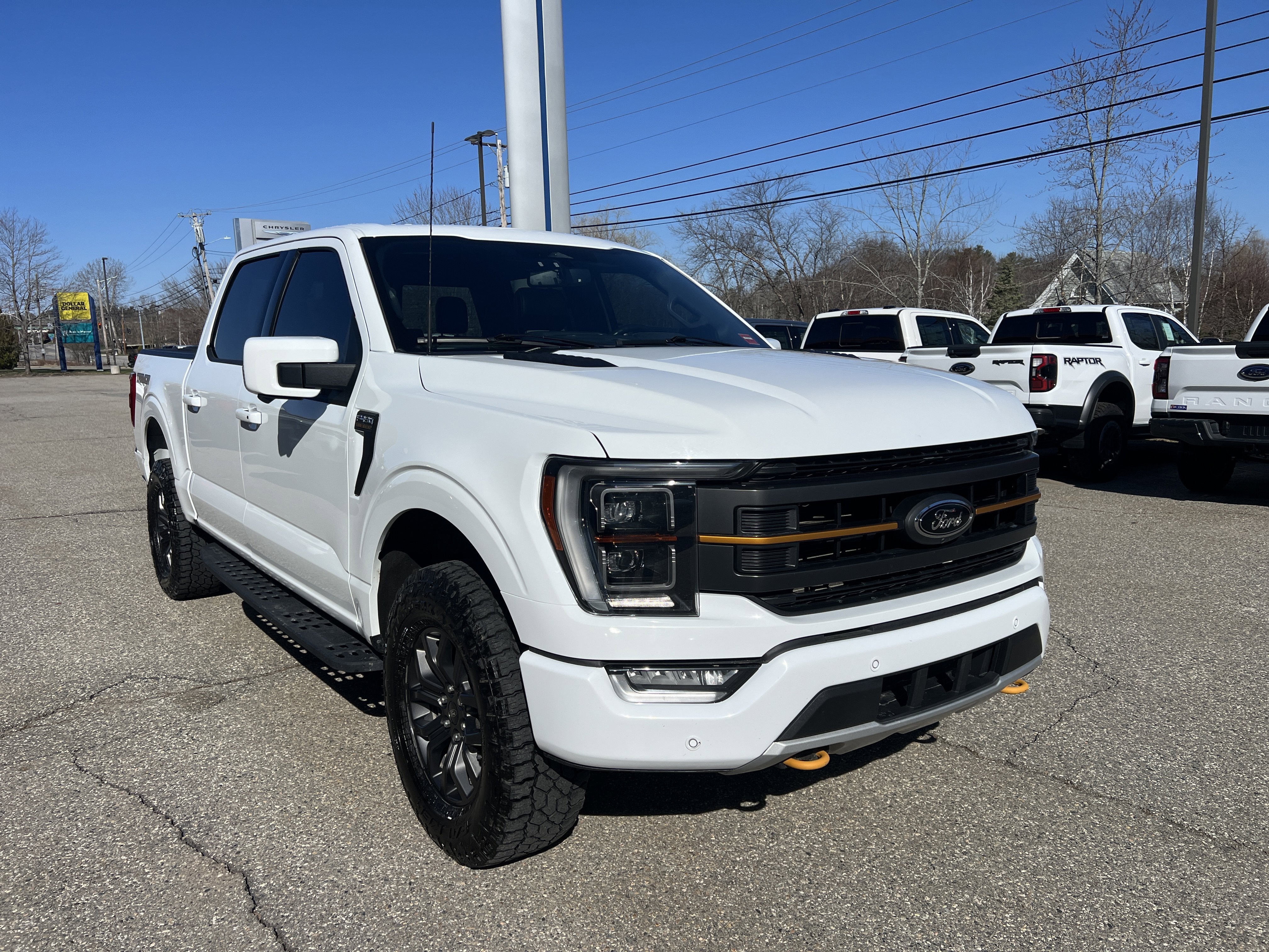 Used 2023 OXFORD WHITE Ford Tremor image 3