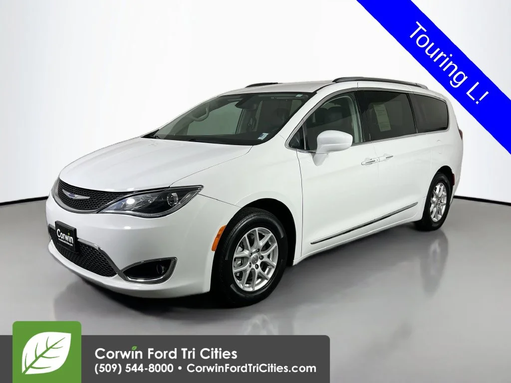 Used 2020 Bright White Clearcoat Chrysler Touring L image 5