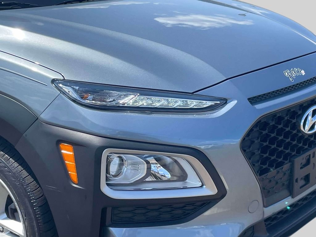 Used 2020 Silver Hyundai SE image 10