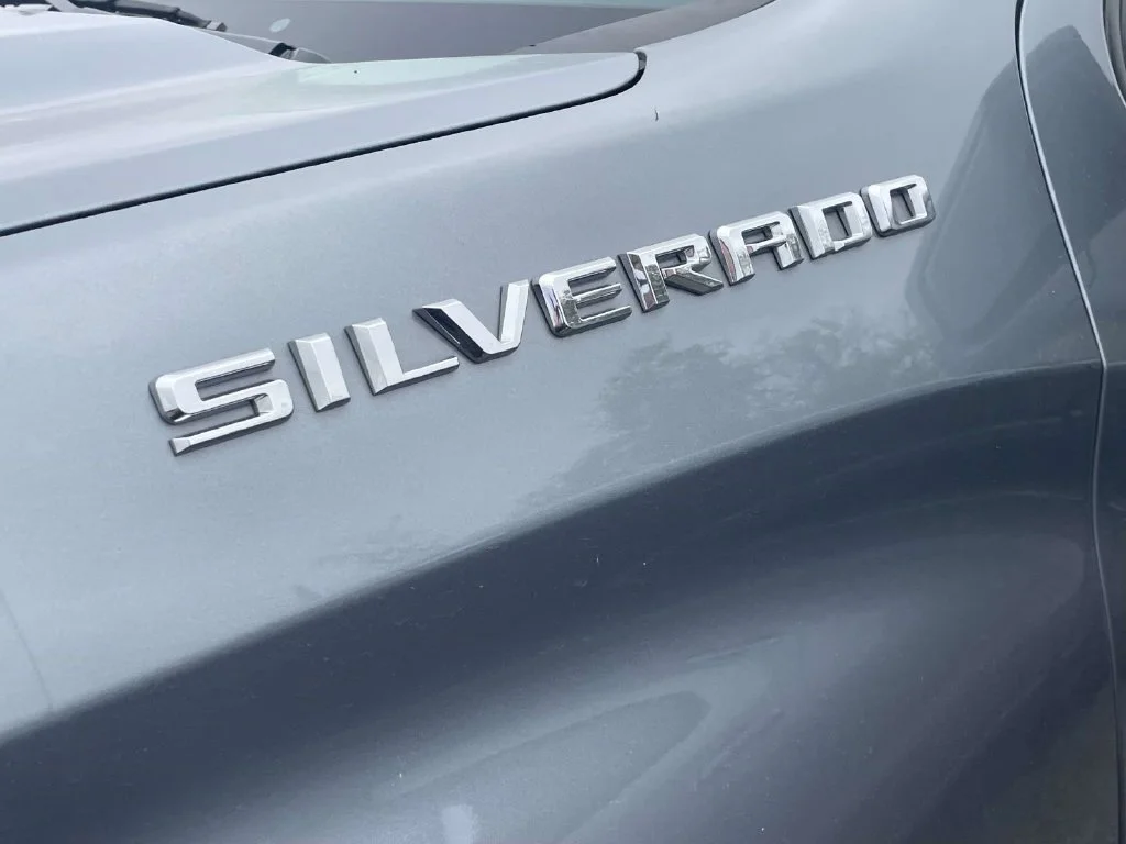 Used 2021 SATIN STEEL METALLIC Chevrolet RST image 5