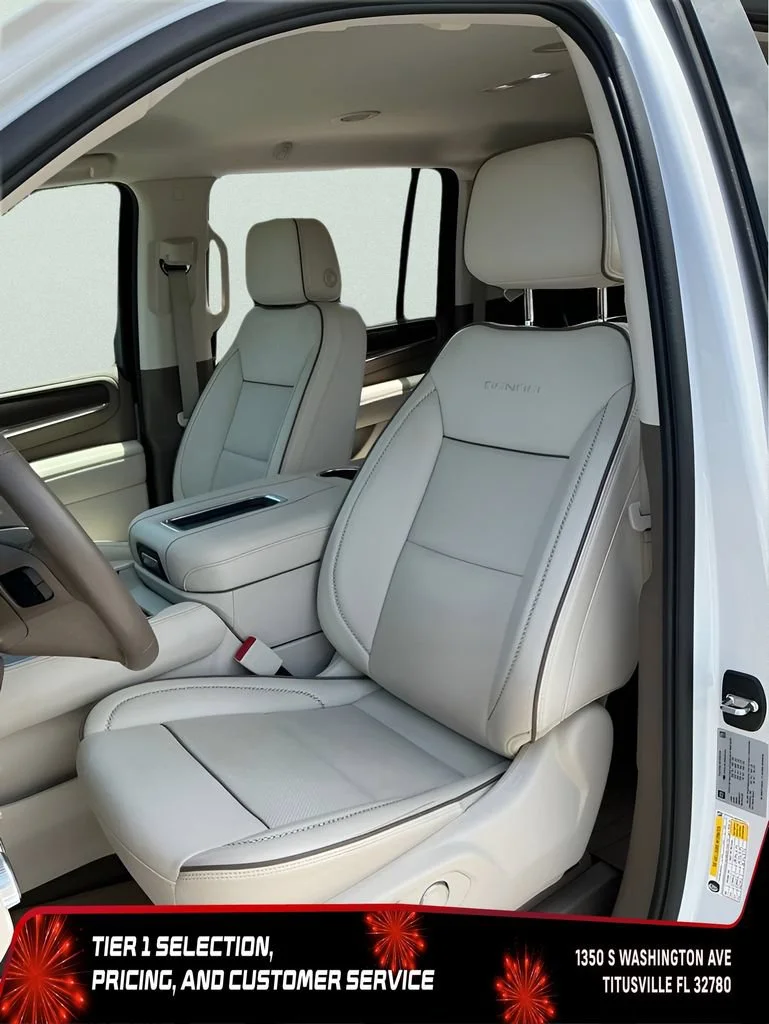 Used 2024 White Frost Tricoat GMC Denali image 31