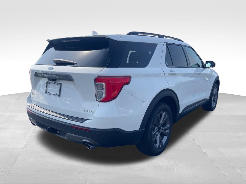 Used 2023 White Ford XLT image 5