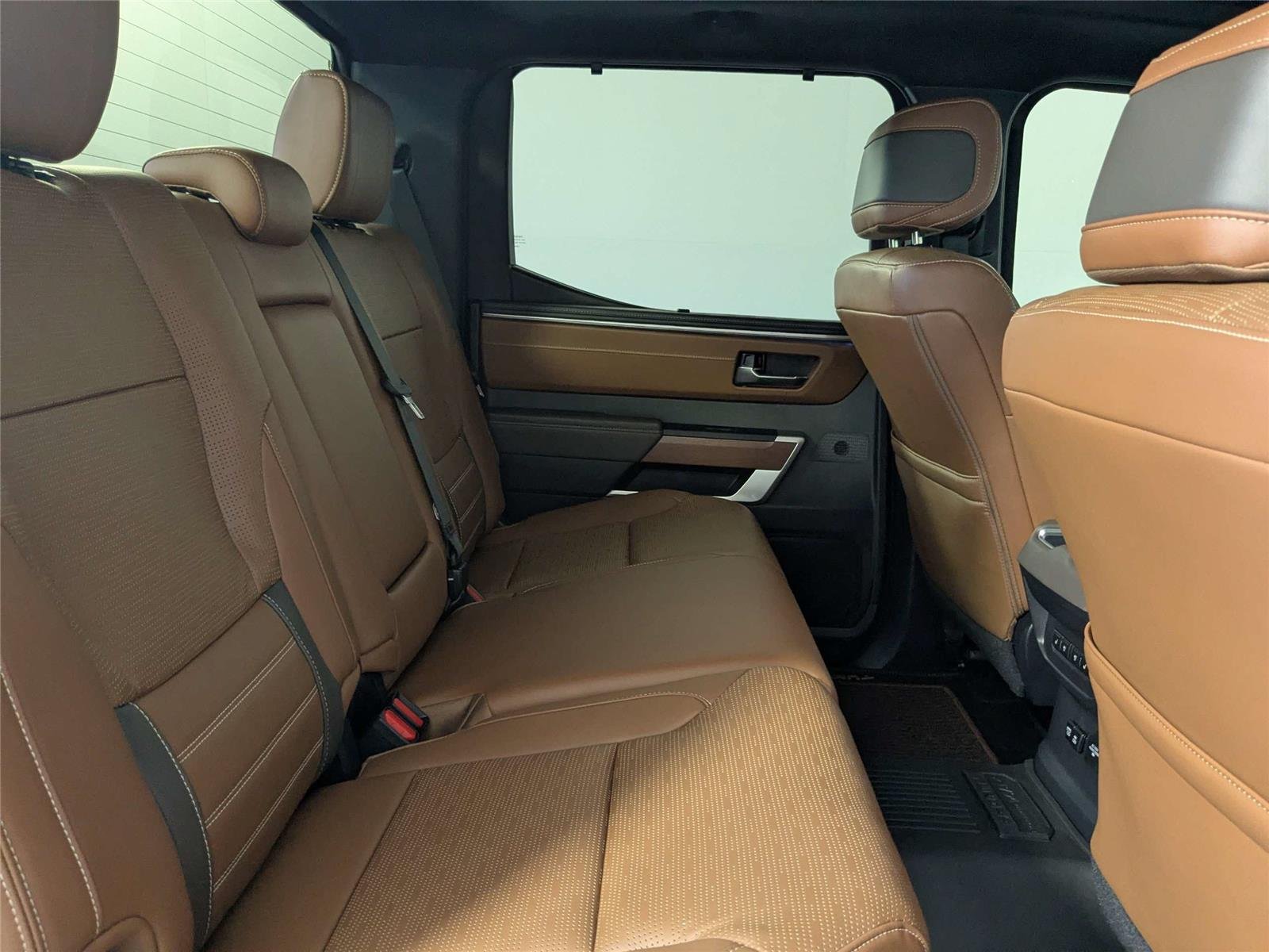 2024 Toyota Tundra 1794 Edition - Photo 30