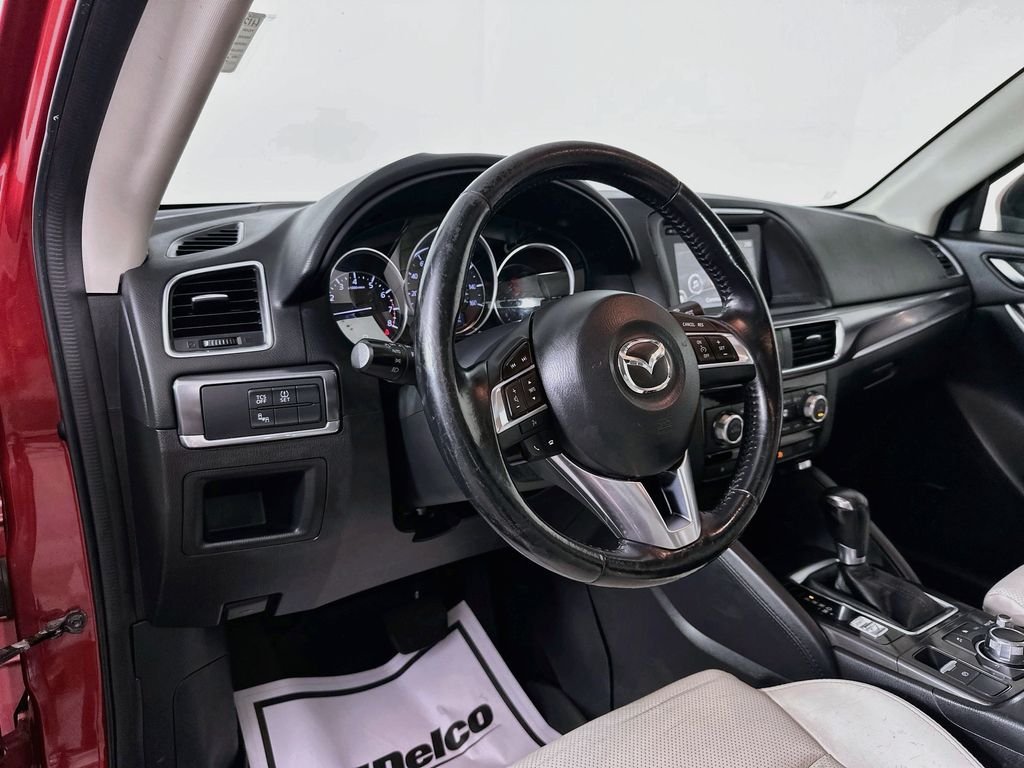 Used 2016 Soul Red Metallic Mazda Grand Touring image 10