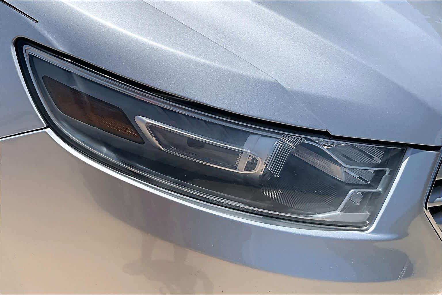 Used 2013 Ingot Silver Metallic Ford Limited image 26