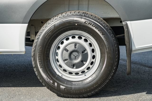 New 2026 Arctic White Mercedes-Benz Crew 144 WB image 60