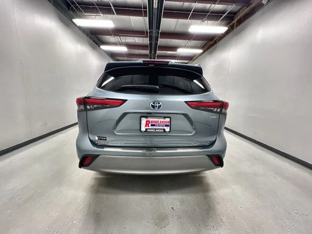Used 2021 Blue Toyota Platinum image 7