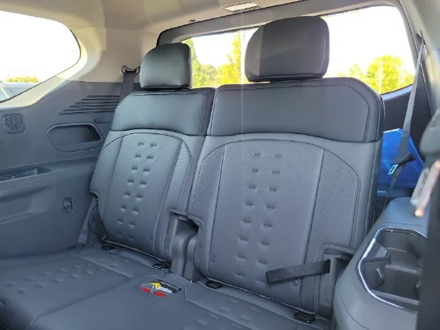 New 2026 Ivory Silver Kia Wind AWD image 10